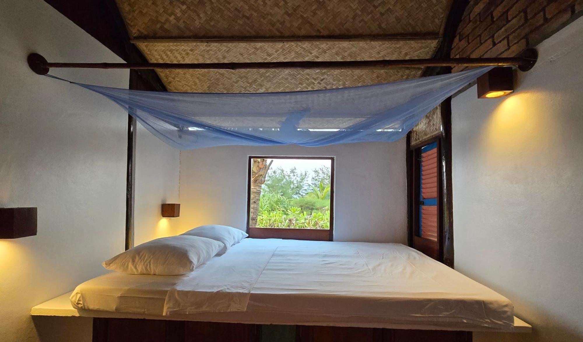 Beach Bar Hue Hostel חדר תמונה